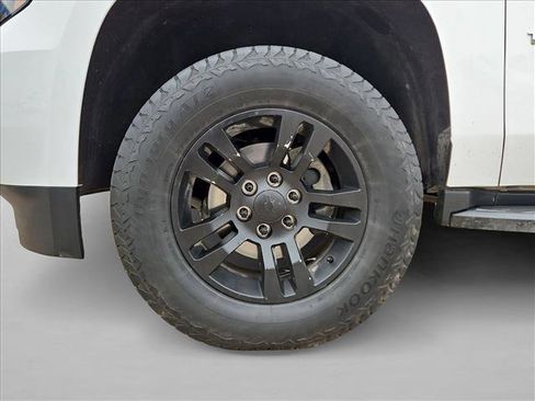 Used 2018 Chevrolet Tahoe LT image 25