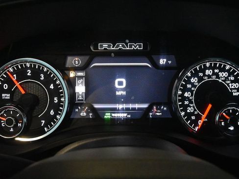 Used 2025 RAM 1500 Big Horn AWD/4WD image 17
