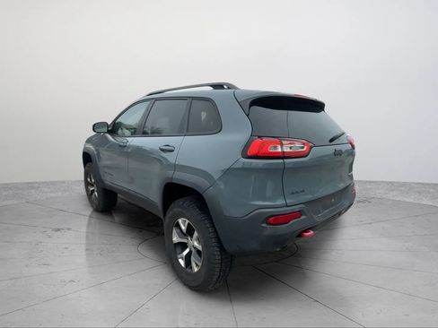 Used 2014 Jeep Cherokee Trailhawk w/ Leather Interior Group AWD/4WD image 3