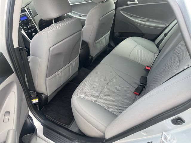 Used 2012 Hyundai Sonata GLS FWD image 24
