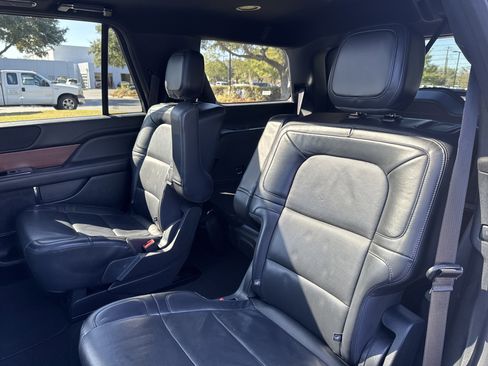 Used 2023 Lincoln Navigator Reserve image 25