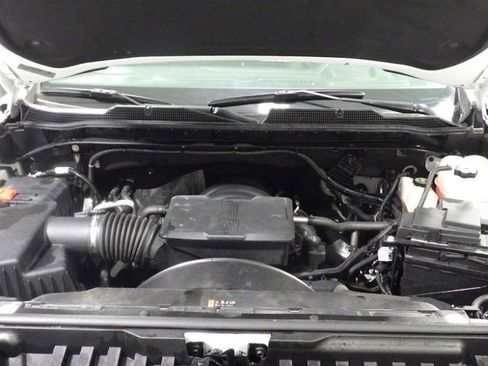 Used 2024 Chevrolet Silverado 3500 LT w/ Convenience Package image 9