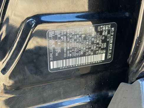 Used 2024 Nissan Rogue SV image 30