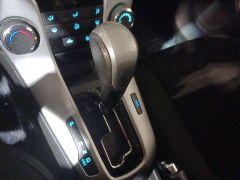 Used 2016 Chevrolet Cruze LT image 20