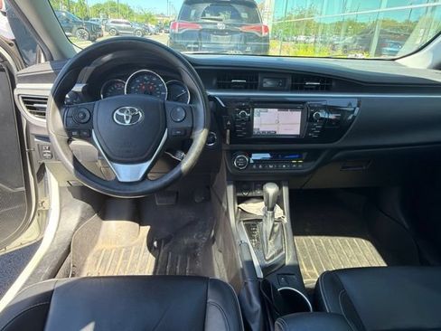 Used 2016 Toyota Corolla LE Premium FWD image 6