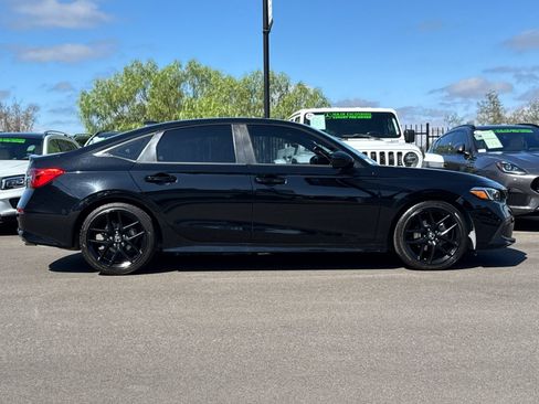 Used 2024 Honda Civic Sport image 2