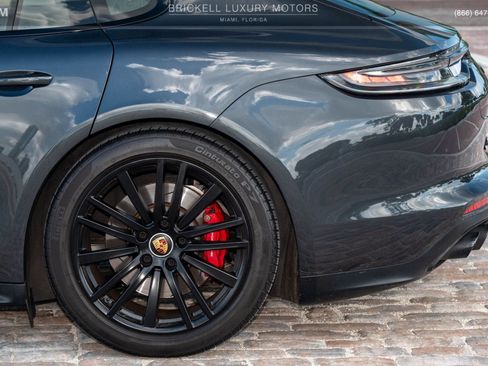 Used 2022 Porsche Panamera GTS image 48
