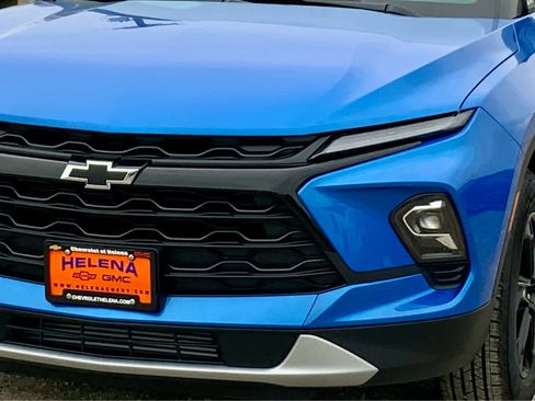 New 2025 Chevrolet Blazer LT w/ Midnight/Sport Edition image 13