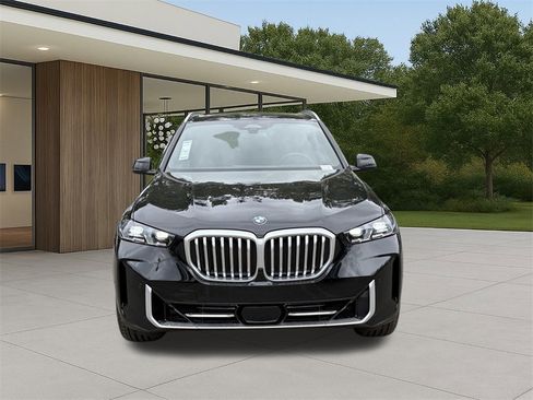 New 2026 BMW X5 xDrive40i w/ Premium Package image 4