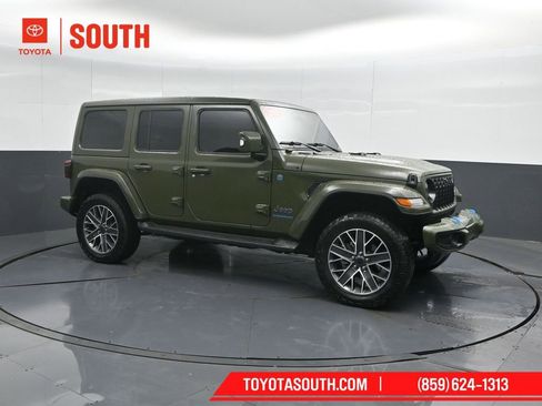 Used 2024 Jeep Wrangler High Altitude AWD/4WD image 1