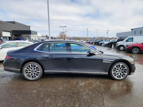 Used 2025 Genesis G90 3.5T image 6