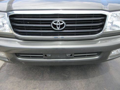 Used 2000 Toyota Land Cruiser AWD/4WD image 15