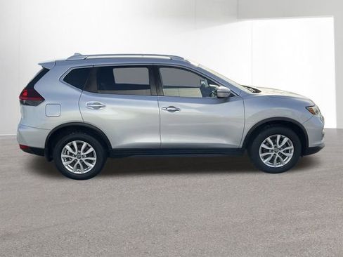 Used 2019 Nissan Rogue SV image 31