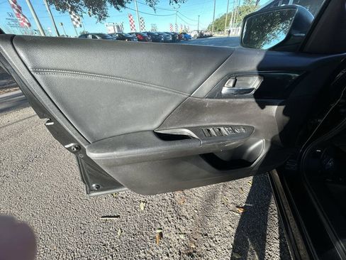 Used 2014 Honda Accord Sport image 12