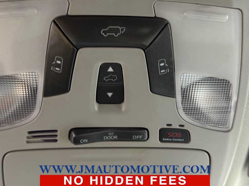Used 2019 Toyota Sienna XLE w/ Carpet Mat Package AWD/4WD image 37