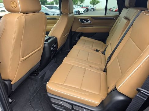 Used 2023 Chevrolet Tahoe Premier AWD/4WD image 6