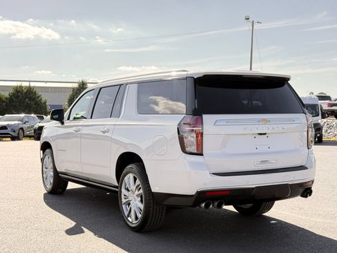 Used 2021 Chevrolet Suburban High Country AWD/4WD image 15