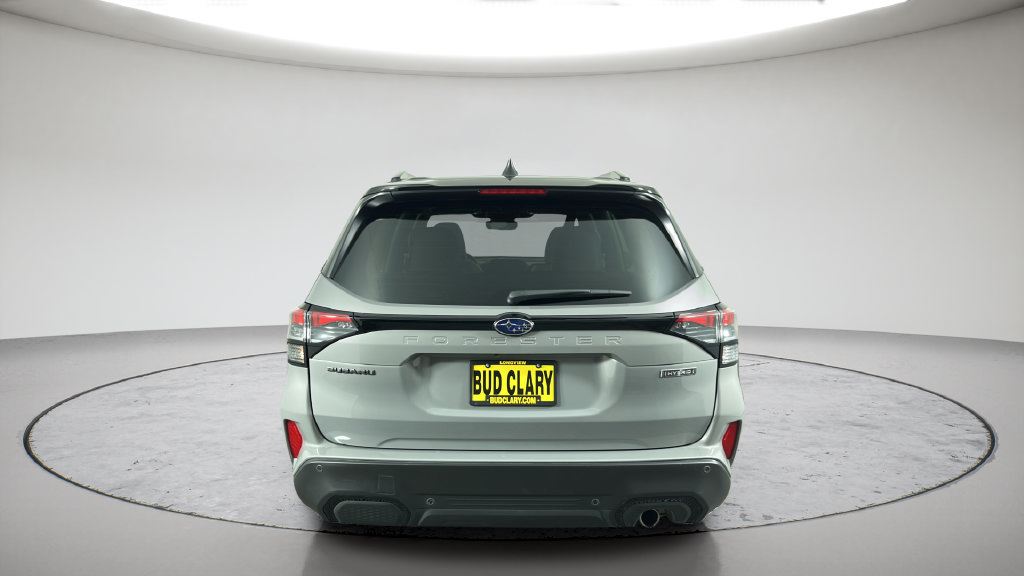 Used 2025 Subaru Forester Touring AWD/4WD image 9