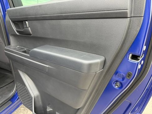 Certified 2025 Toyota Tacoma SR5 image 28