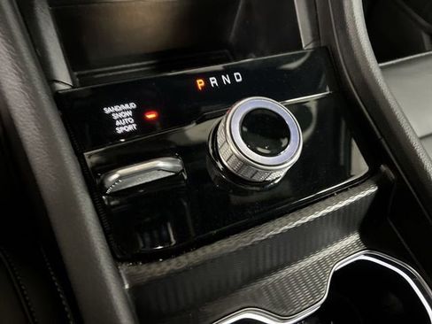 Used 2025 Jeep Grand Cherokee L Limited w/ Black Appearance Package image 16