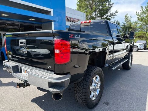 Used 2018 Chevrolet Silverado 2500 LTZ w/ Duramax Plus Package AWD/4WD image 11