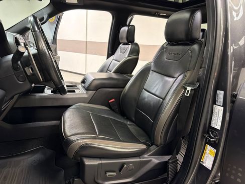 Used 2018 Ford F150 Raptor w/ Equipment Group 802A Luxury AWD/4WD image 24