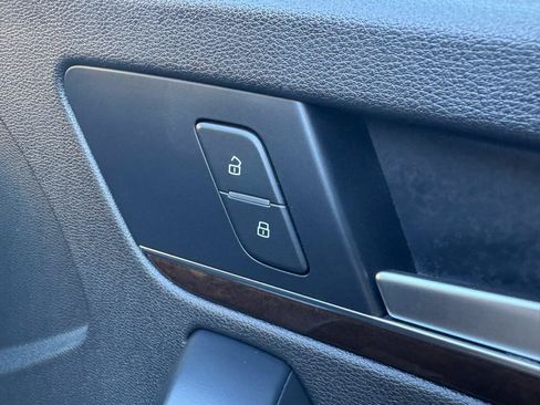Used 2019 Audi Q5 2.0T Premium AWD/4WD image 36