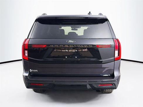 Used 2025 Ford Expedition Tremor AWD/4WD image 6