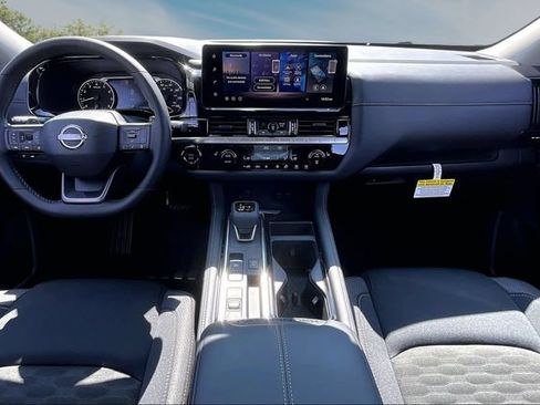 New 2026 Nissan Pathfinder SV FWD image 5