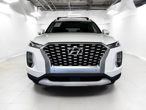 Used 2022 Hyundai Palisade SEL w/ Premium Package FWD image 2