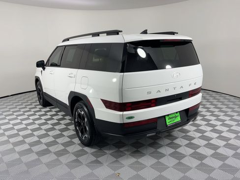 Used 2025 Hyundai Santa Fe SEL image 3