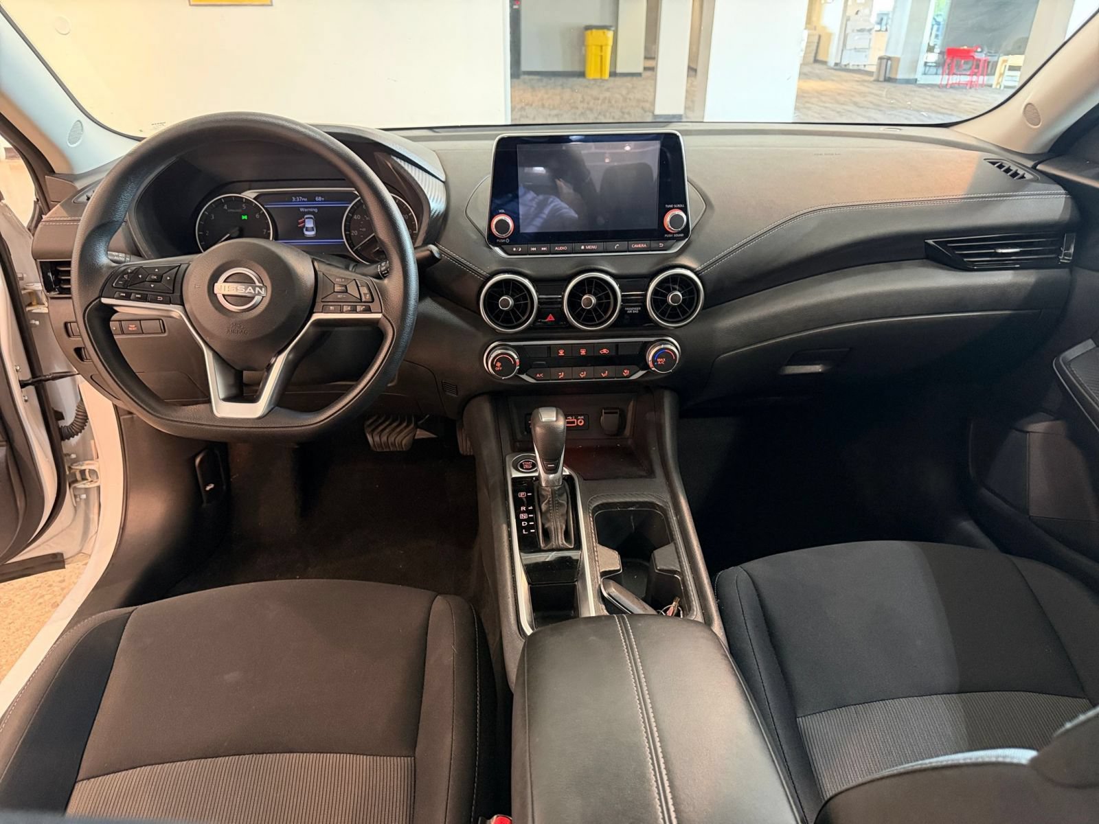 Used 2025 Nissan Sentra SV FWD image 31