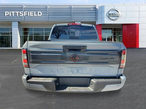 New 2025 Nissan Frontier PRO-4X image 4