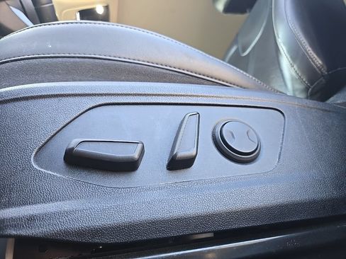 Certified 2022 Kia Sorento EX w/ Panoramic Sunroof Package FWD image 17