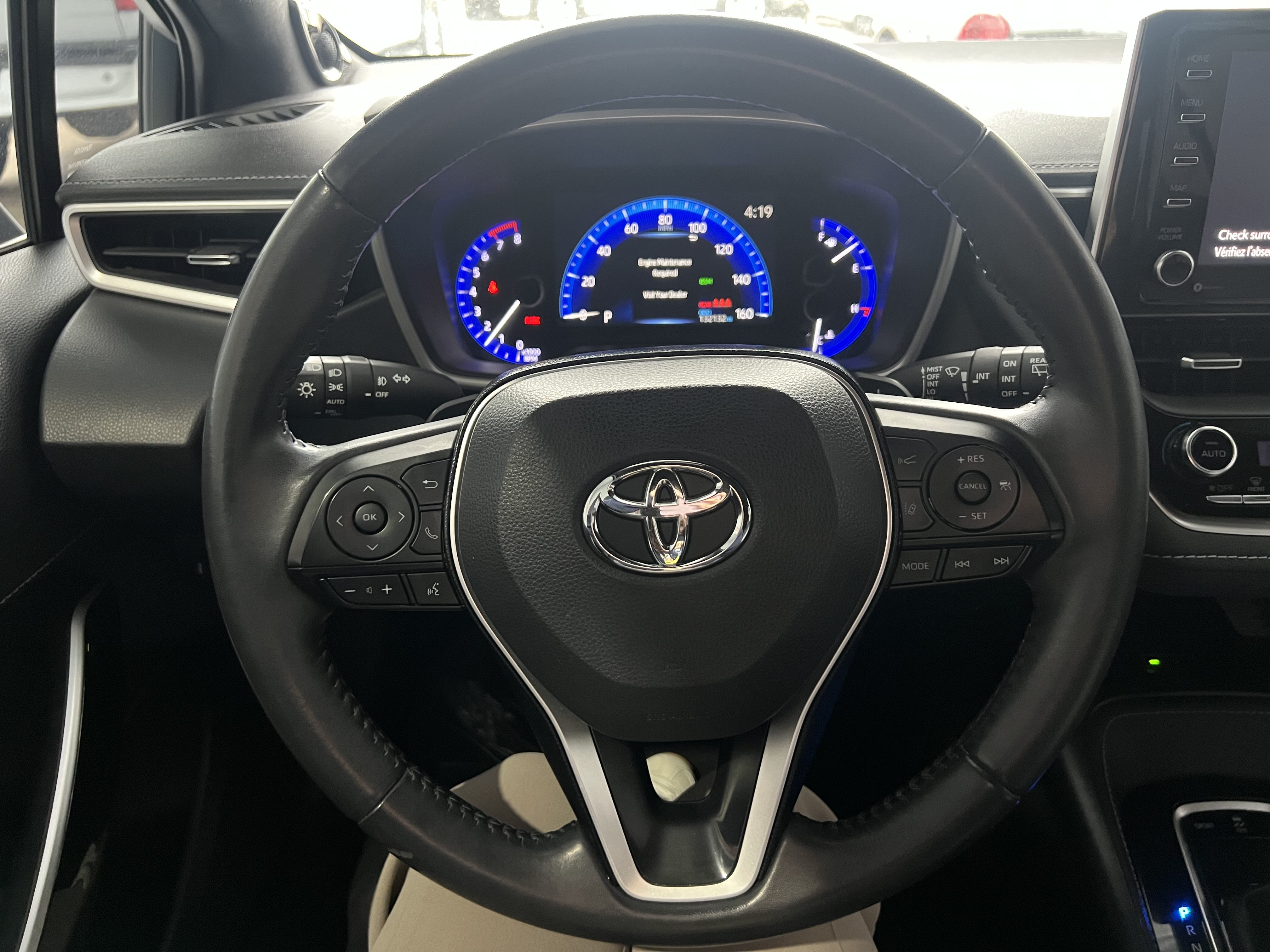 Used 2019 Toyota Corolla XSE FWD image 11