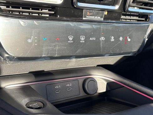 New 2026 Nissan Sentra SV w/ SV Convenience Package FWD image 14