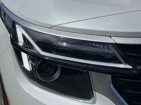 New 2026 Kia Seltos EX FWD image 9