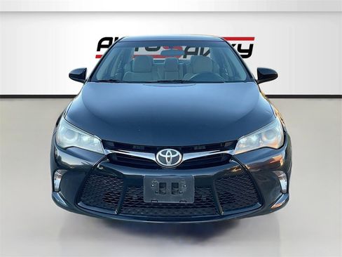 Used 2016 Toyota Camry SE image 28