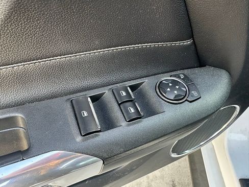 Used 2017 Ford Mustang Premium image 21