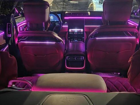 Used 2022 Mercedes-Benz S 500 4MATIC w/ AMG Line Package image 32