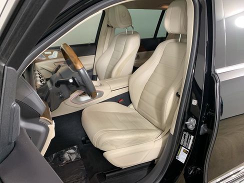 Used 2020 Mercedes-Benz GLS 450 4MATIC image 33