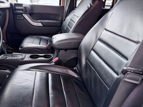 Used 2015 Jeep Wrangler Unlimited Sport w/ Quick Order Package 24S image 16