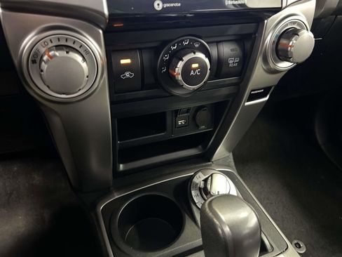 Certified 2024 Toyota 4Runner SR5 AWD/4WD image 26