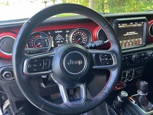 Used 2018 Jeep Wrangler Unlimited Rubicon image 39