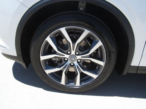 Certified 2023 Acura MDX FWD w/ Technology Package image 4