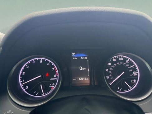 Used 2023 Toyota Camry SE image 17