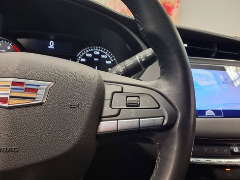 Used 2020 Cadillac XT4 Premium Luxury FWD image 27
