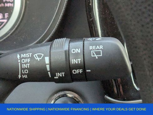 Used 2023 Toyota Highlander L image 37