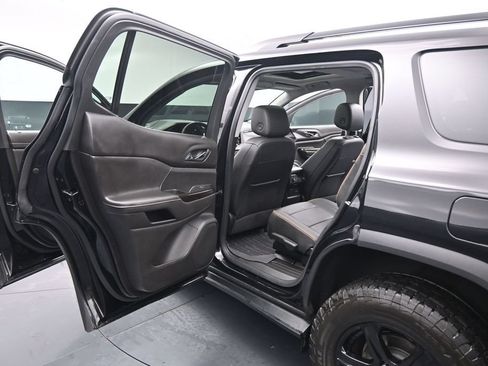 Used 2023 GMC Acadia AT4 w/ Technology Package AWD/4WD image 18