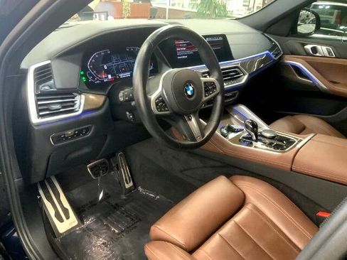 Used 2022 BMW X6 xDrive40i w/ M Sport Package image 30